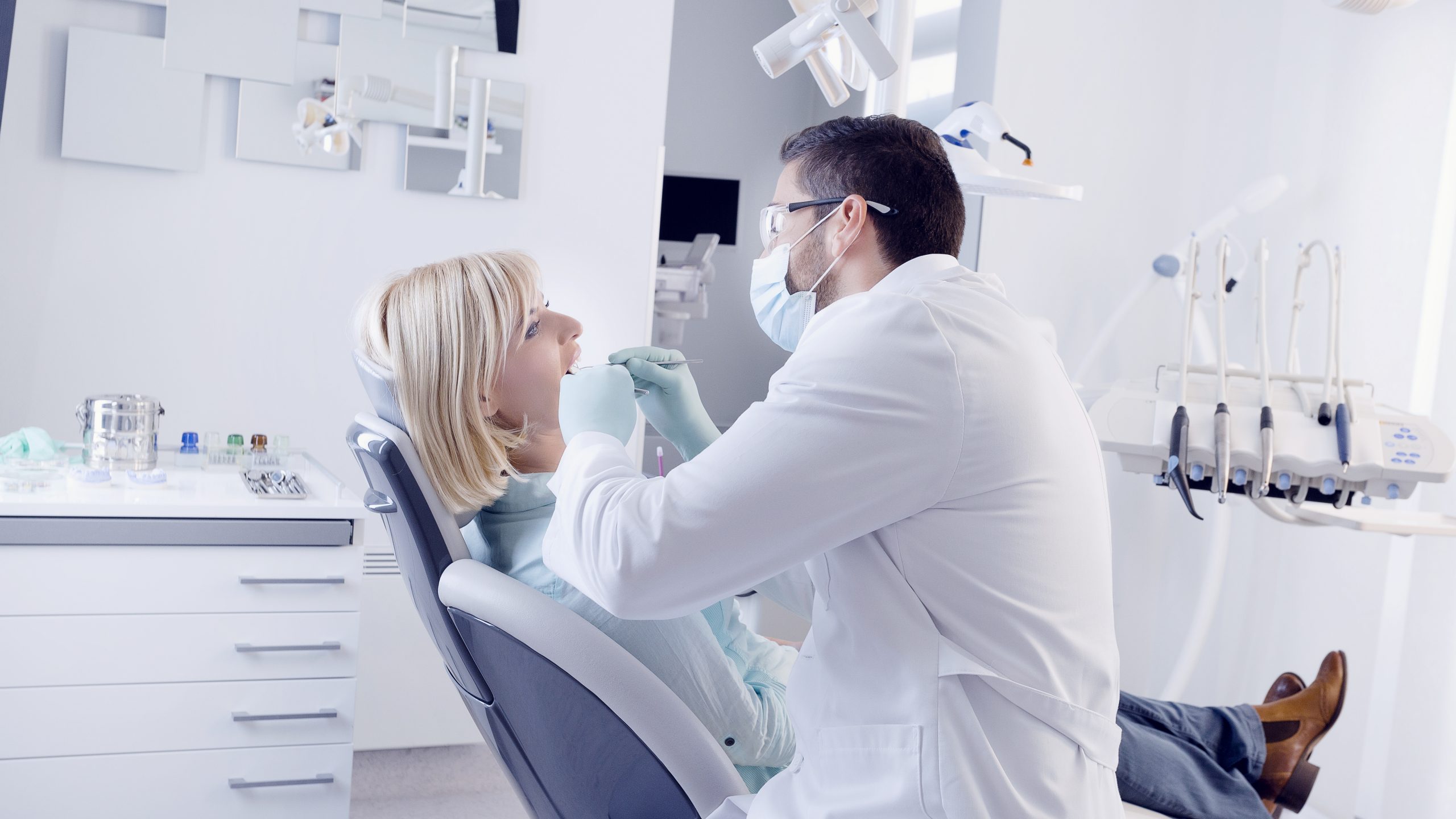 Dentist in Plantersville, TX
